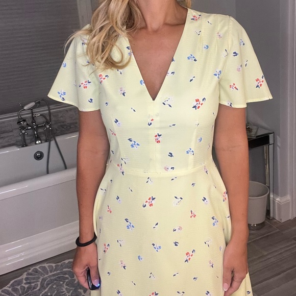 French Connection Yellow Dainty Flower Dress 4 - Picture 4 of 11